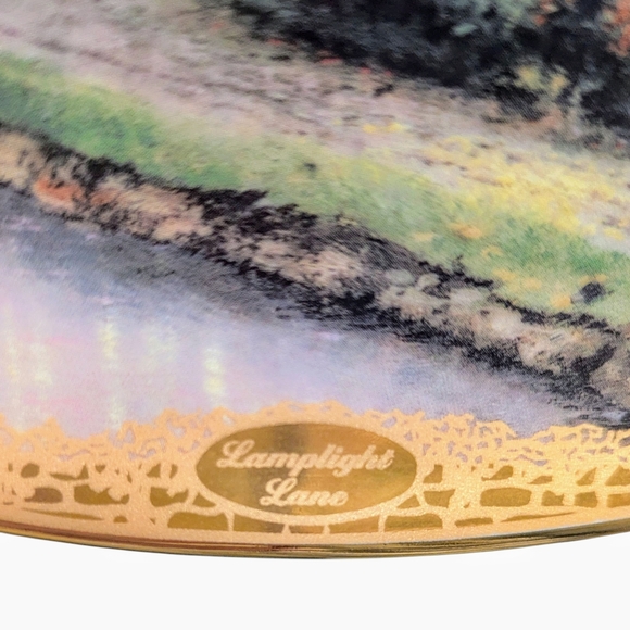 $5 CLOSET CLEAR OUT! Thomas Kinkade Lamplight Lane Porcelain Plate - Picture 3 of 6